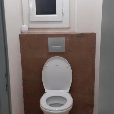 2 Chez L'habitant Quarto em Acomodações Particulares *